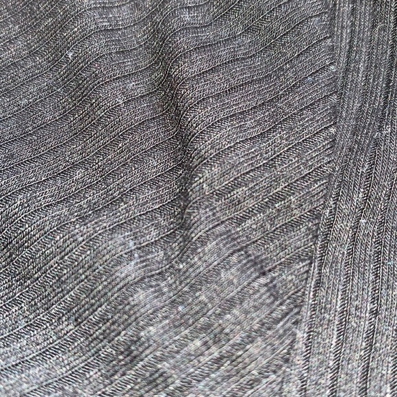 Donated Cropped Crew Neck Tee {Bozzolo} - NWOT - Picture 4 of 7